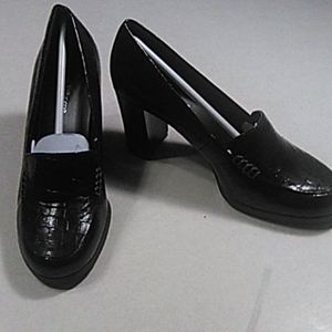 Liz Claiborne 3 inch heels